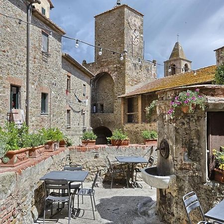 Ampio Bilocale Nel Centro Storico Castiglione Della Pescaia Apartment Exterior photo